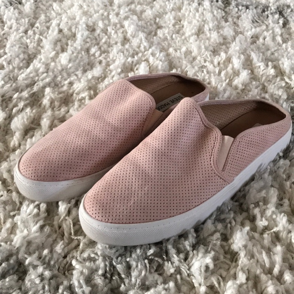 light pink steve madden slip ons